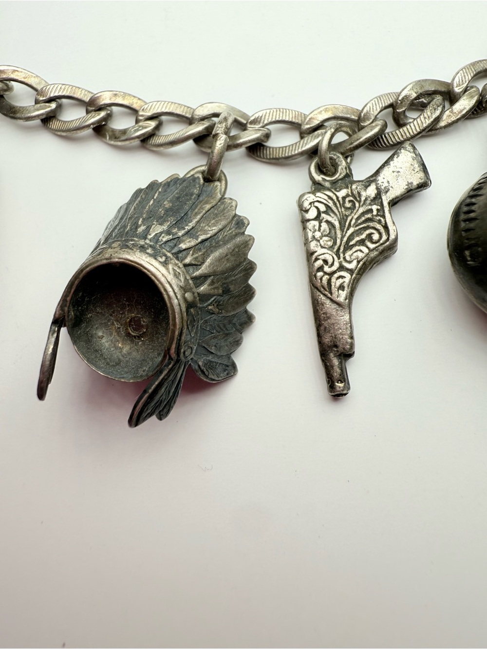 Sterling Silver Western Charm Bracelet with Hat, Plane & Gun Charms 7” - Picture 6 of 13